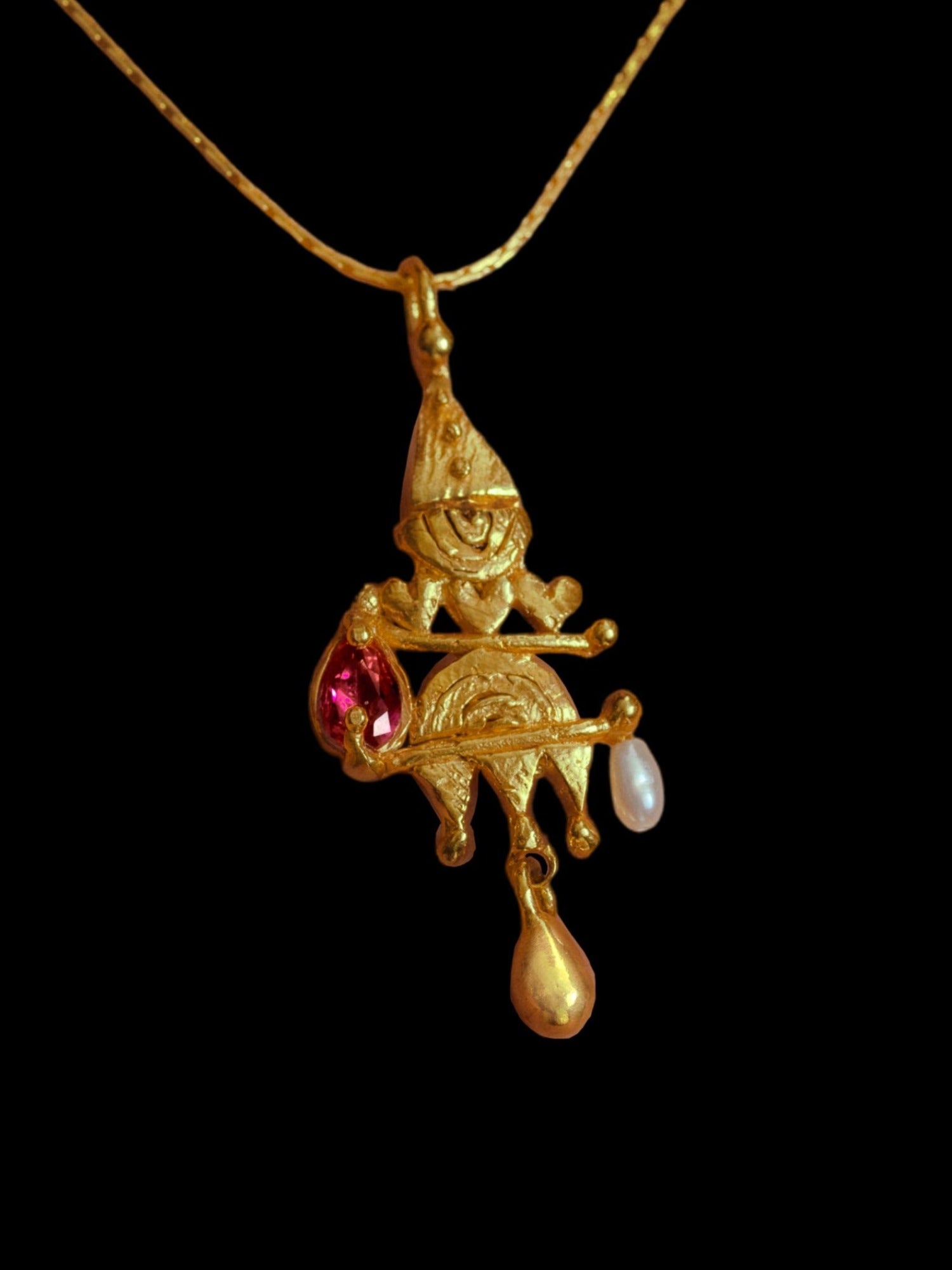 The Dada Clown Chain
