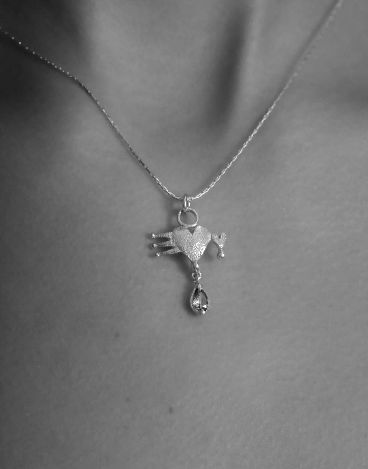 The Léon Heart Chain - Silver